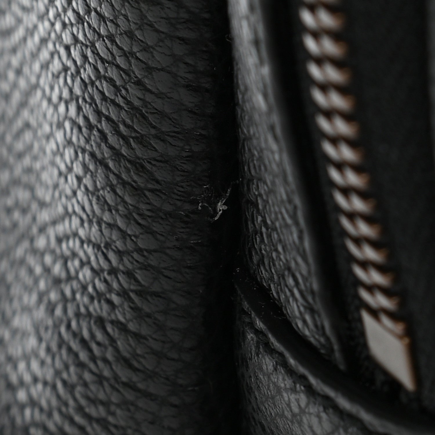 Gucci Grained Calfskin Logo Duffle Bag Black 16 of 16