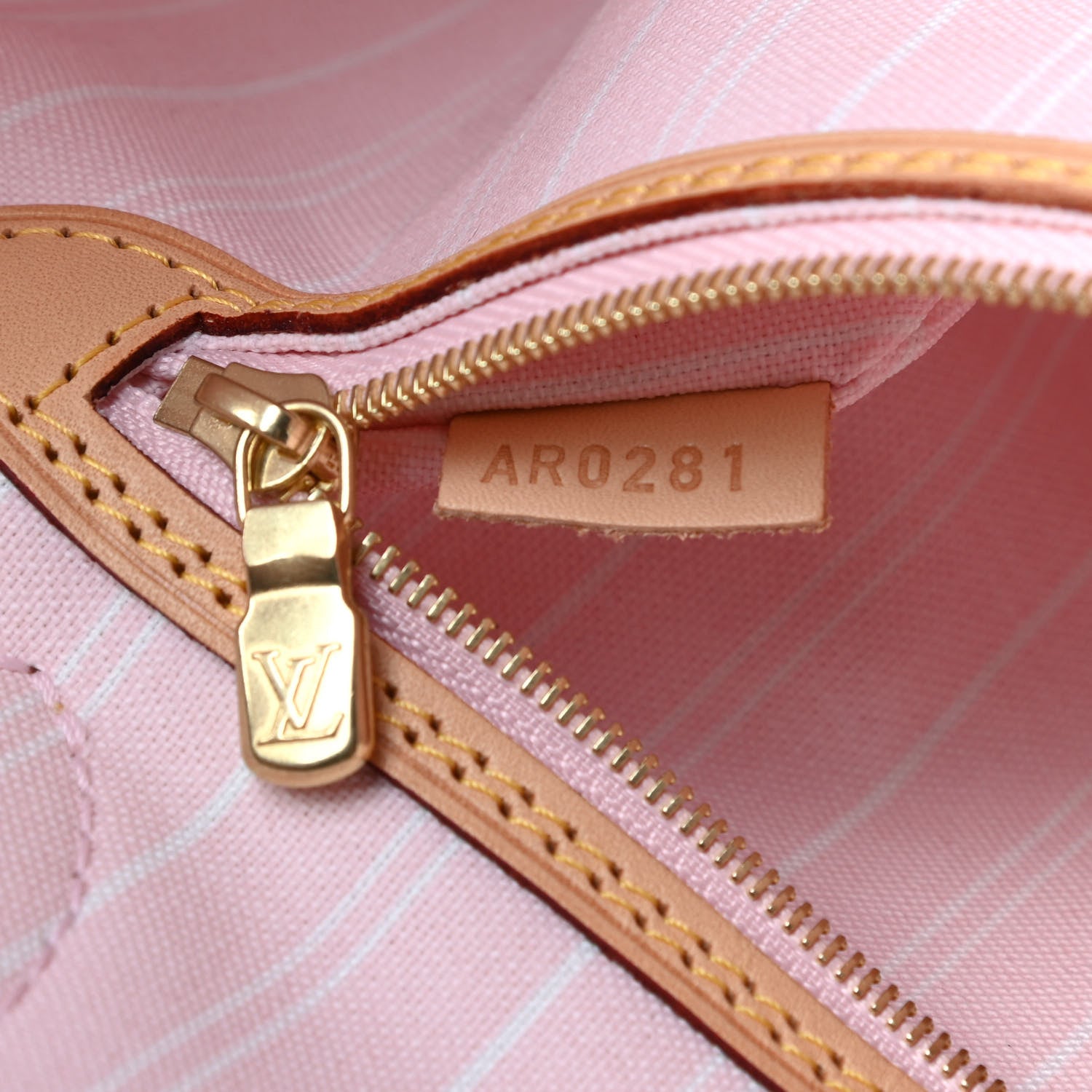 Louis Vuitton Monogram Giant By The Pool Neverfull MM Light Pink 7 of 9