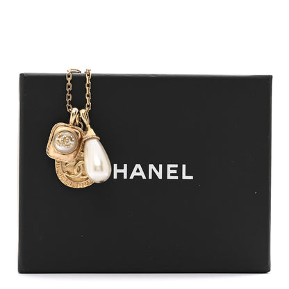 Chanel Crystal Pearl Necklace Gold 7 of 7