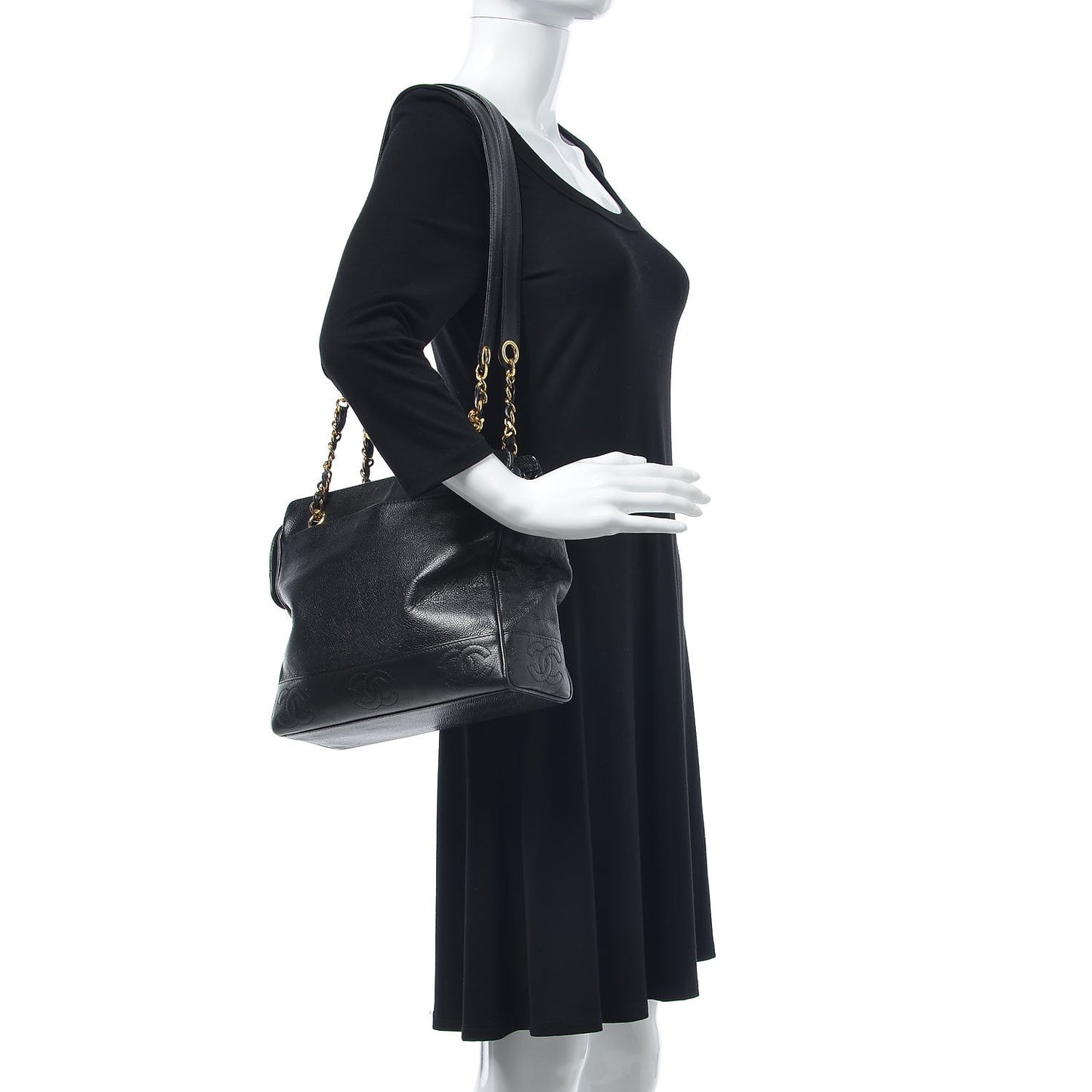 Caviar CC Shoulder Bag Black