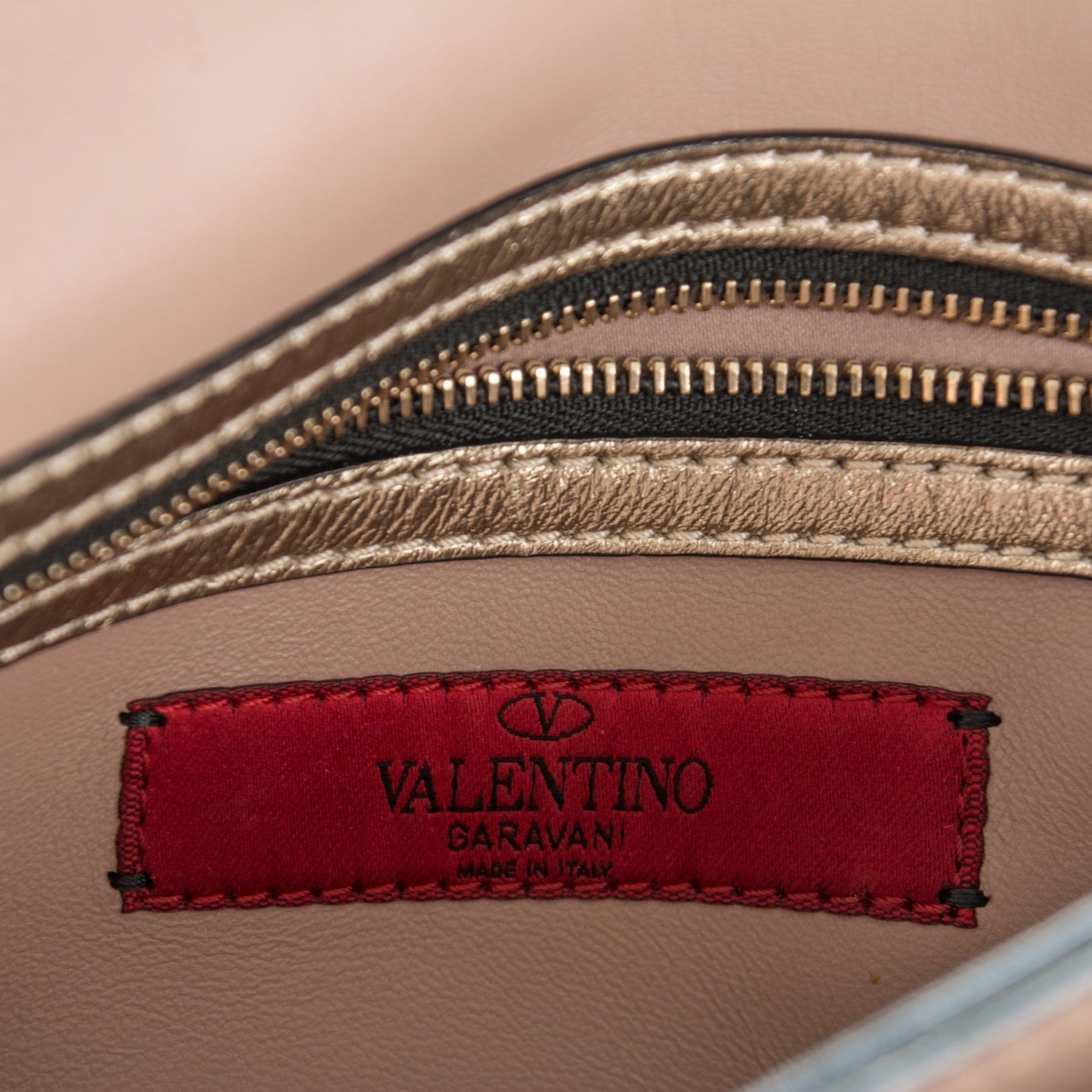Valentino Garavani Metallic Nappa Rockstud Wristlet Clutch Gold 6 of 7