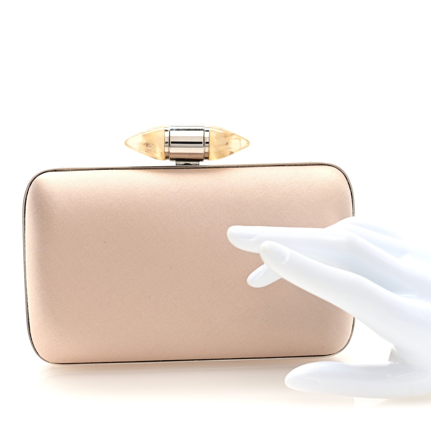 Givenchy Satin Resin Clutch Beige 1856348 – FASHIONPHILE