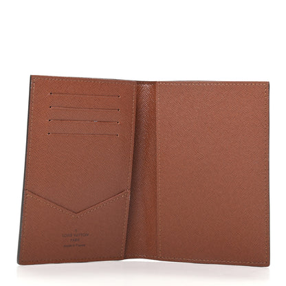 Louis Vuitton Monogram Passport Cover 5 of 7