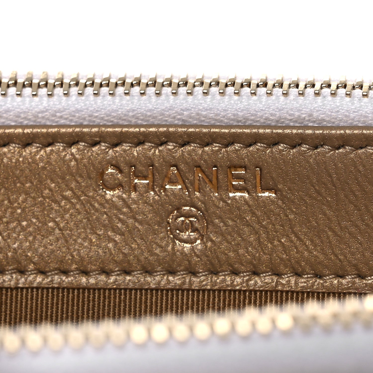 Chanel Goatskin Stitched Small Chic Pearls Clutch With Chain  White 6 of 13