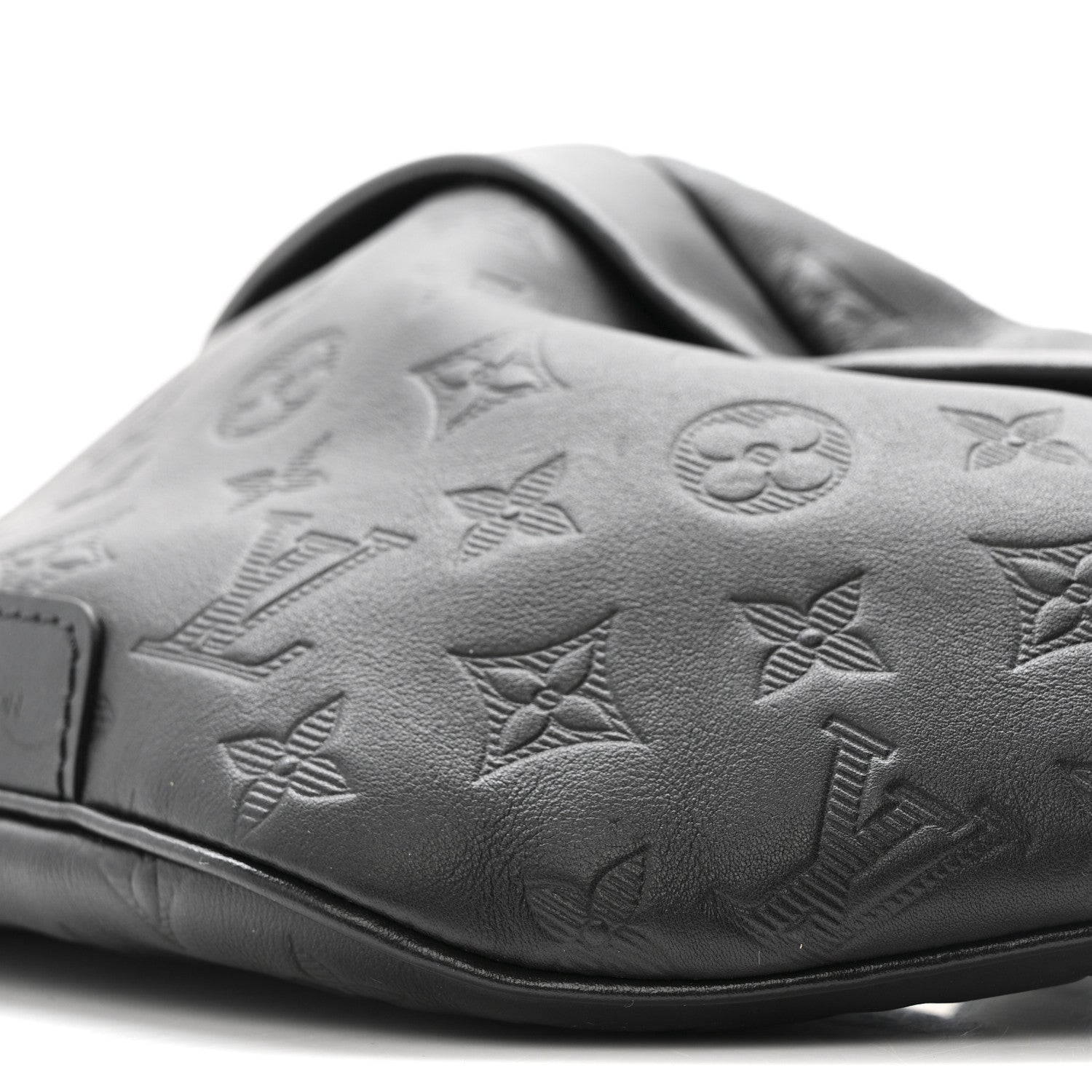 Louis Vuitton Calfskin Monogram Shadow Discovery Bumbag Black 9 of 10