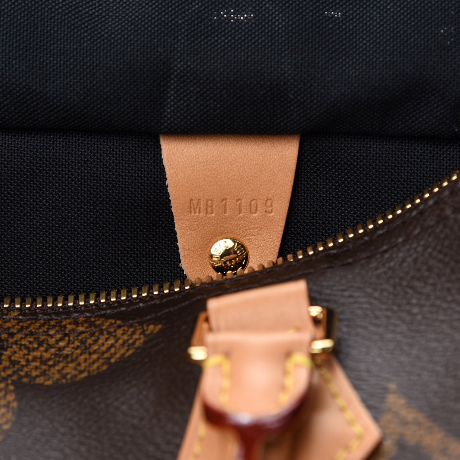 Louis Vuitton Reverse Monogram Giant Speedy Bandouliere 30 7 of 11