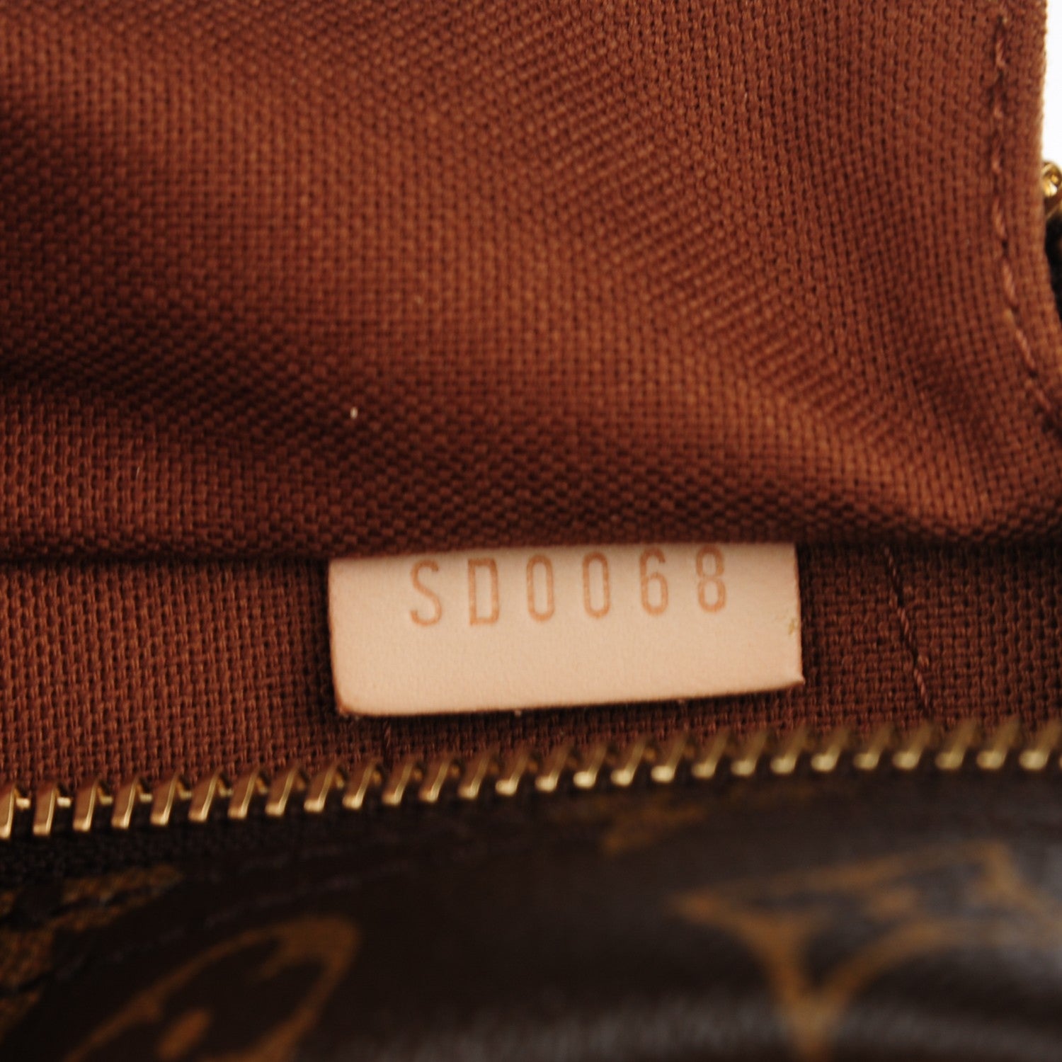 Louis Vuitton Monogram Montorgueil GM 6 of 7