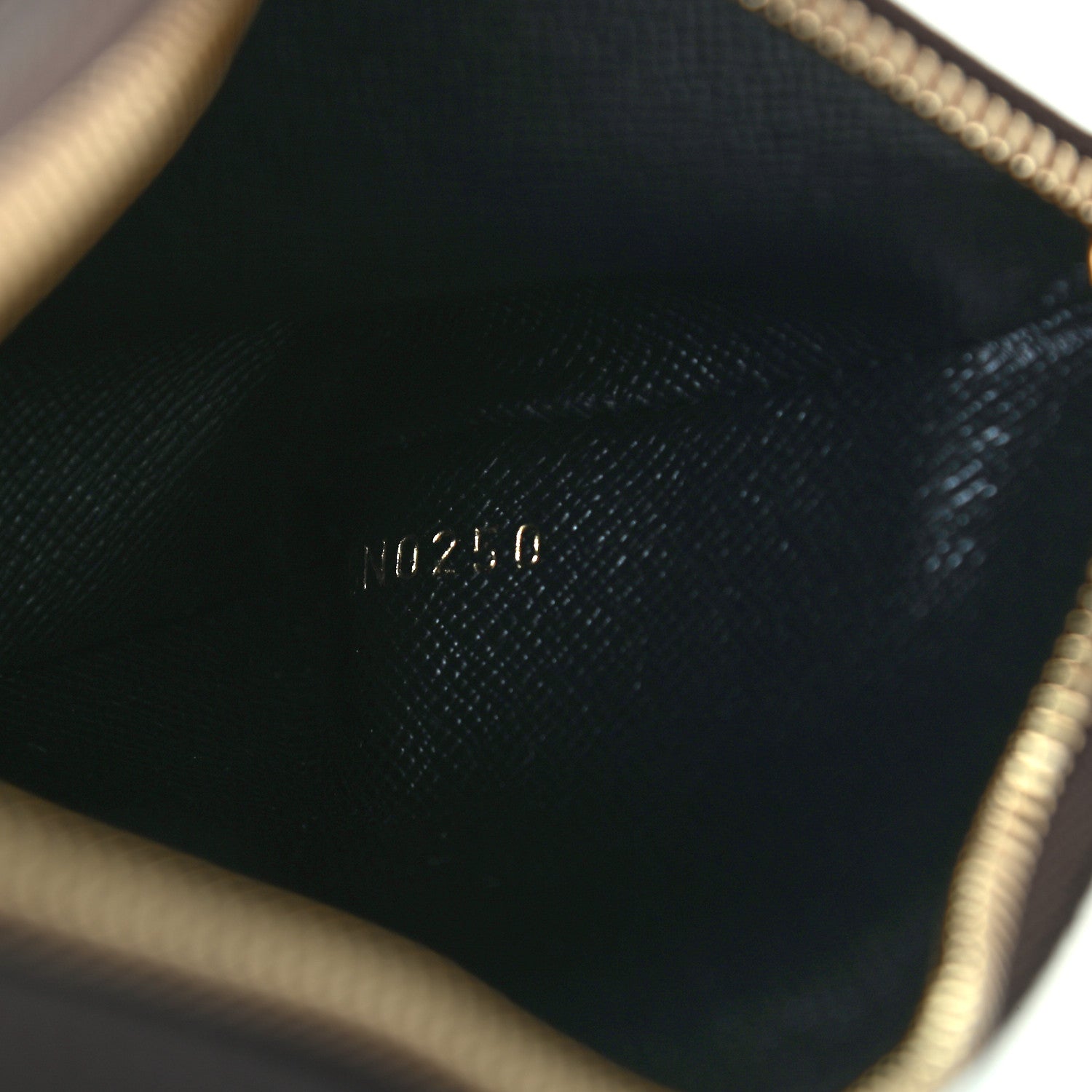Louis Vuitton Reverse Monogram Giant Trio Pouch 6 of 6