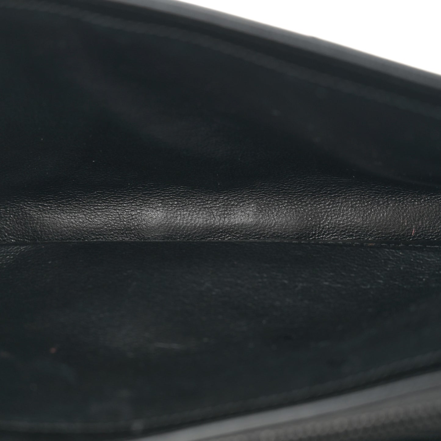 Grain De Poudre Matelasse Chevron Monogram Monochrome Chain Wallet Black