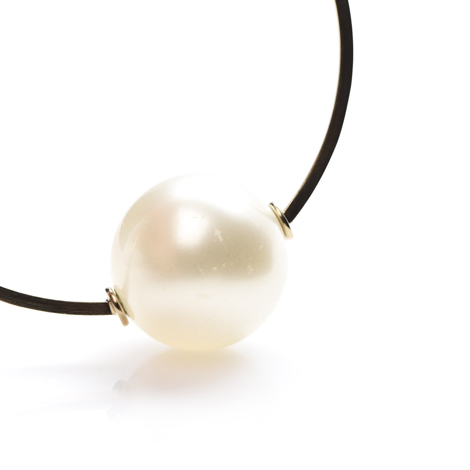 Chanel Pearl Medium Bangle Gold 5 of 8
