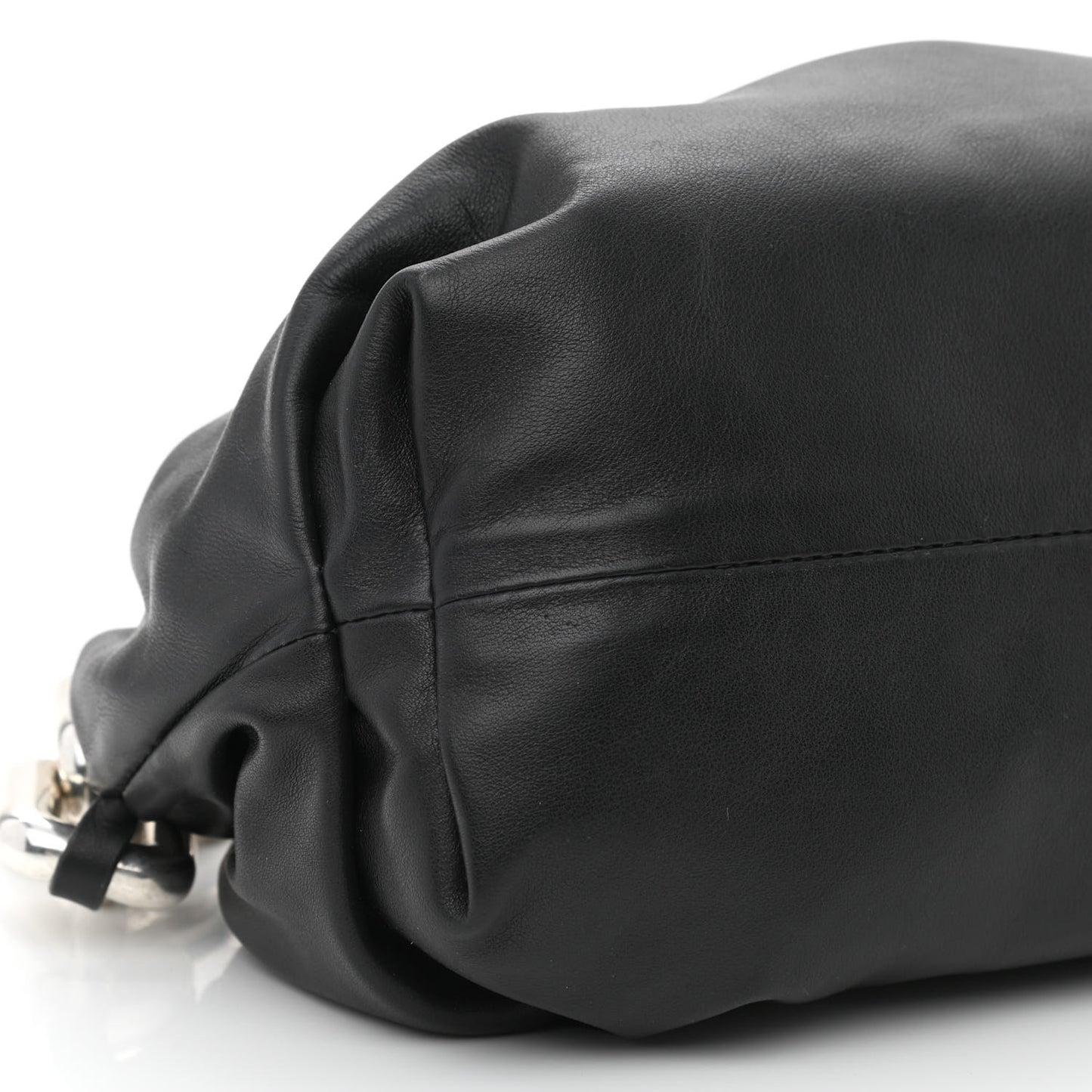 Calfskin The Pouch Chain Black