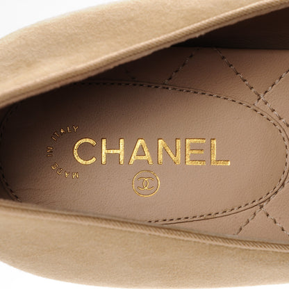 Chanel Suede Pearl Camellia Pumps 39.5 Beige Black 7 of 9