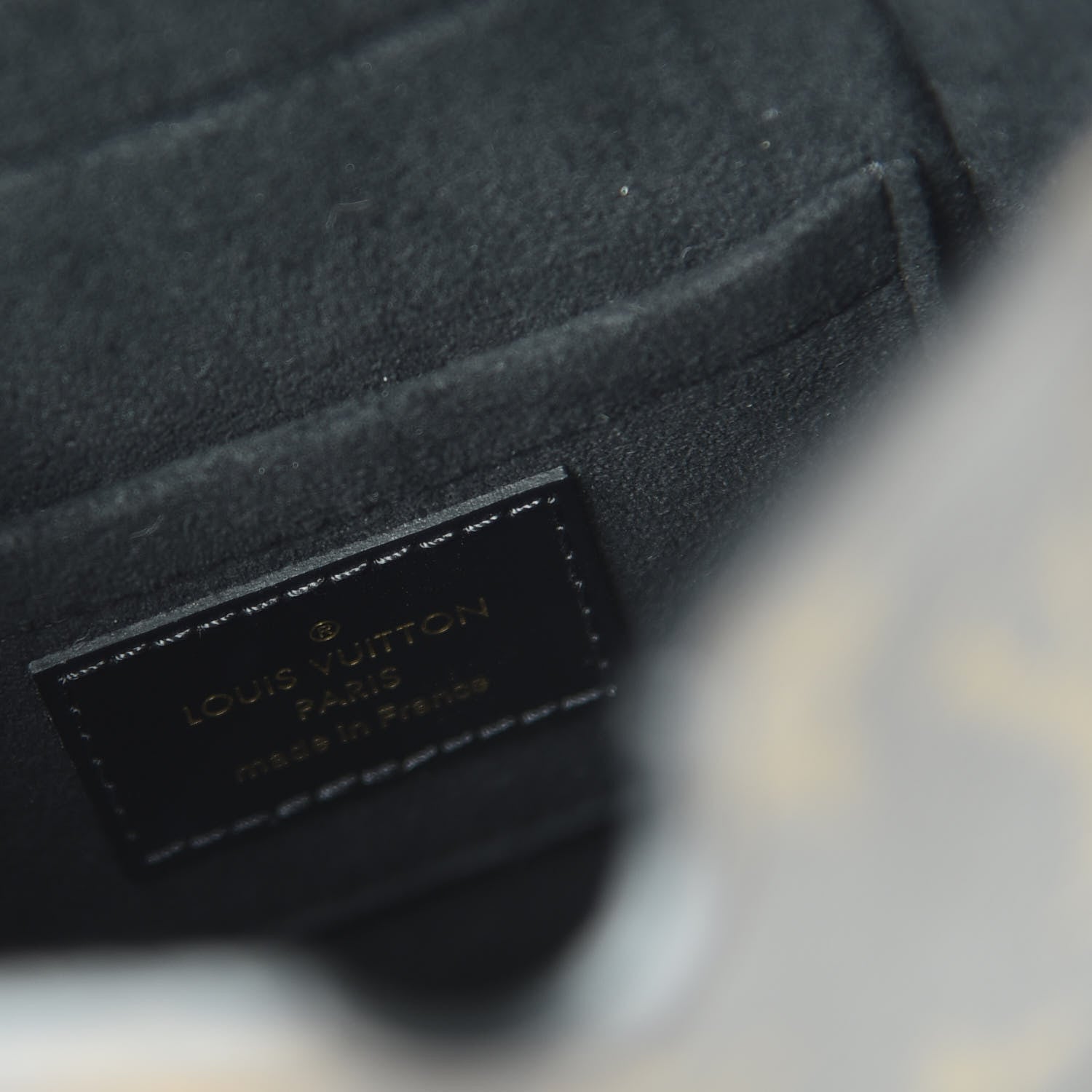 Louis Vuitton Reverse Monogram Bento Box 9 of 10