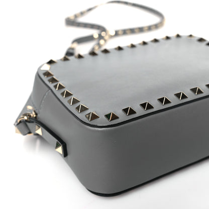 Valentino Garavani Vitello Rockstud Camera Crossbody Bag Light Stone 7 of 9
