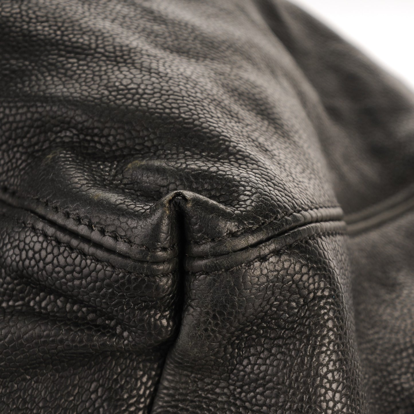 Distressed Caviar XL Coco Cabas Black