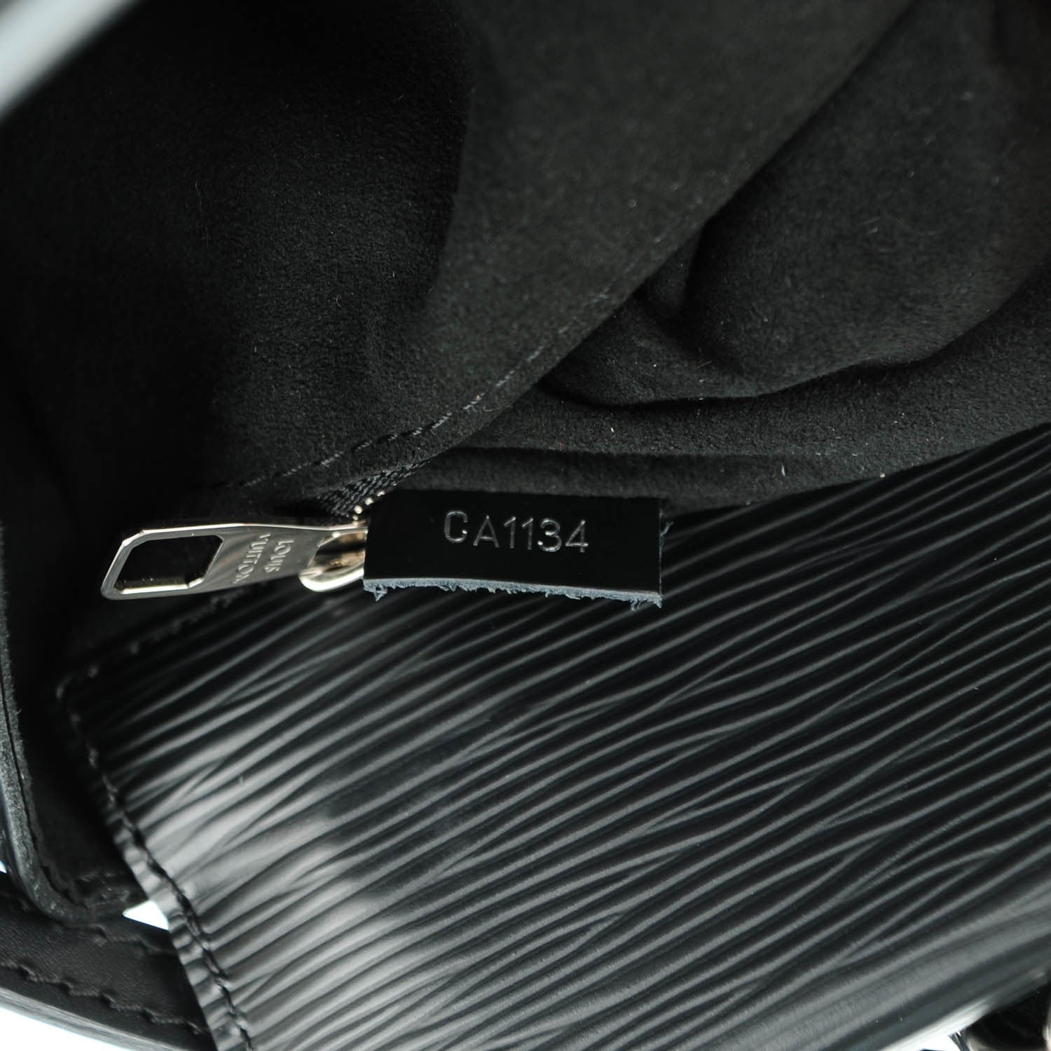 Louis Vuitton Epi Marly BB Black 7 of 7