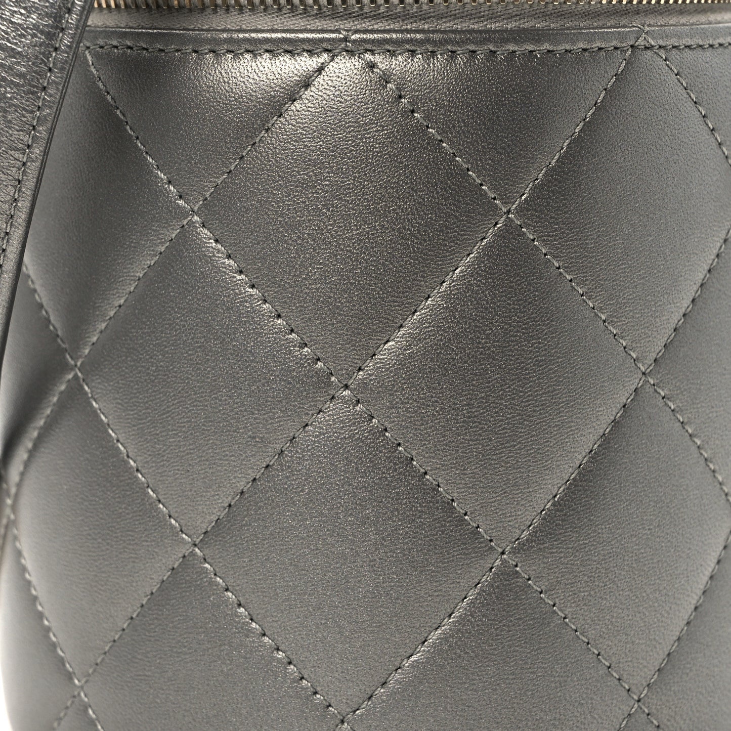 Metallic Lambskin Quilted Side Note Vanity Grey