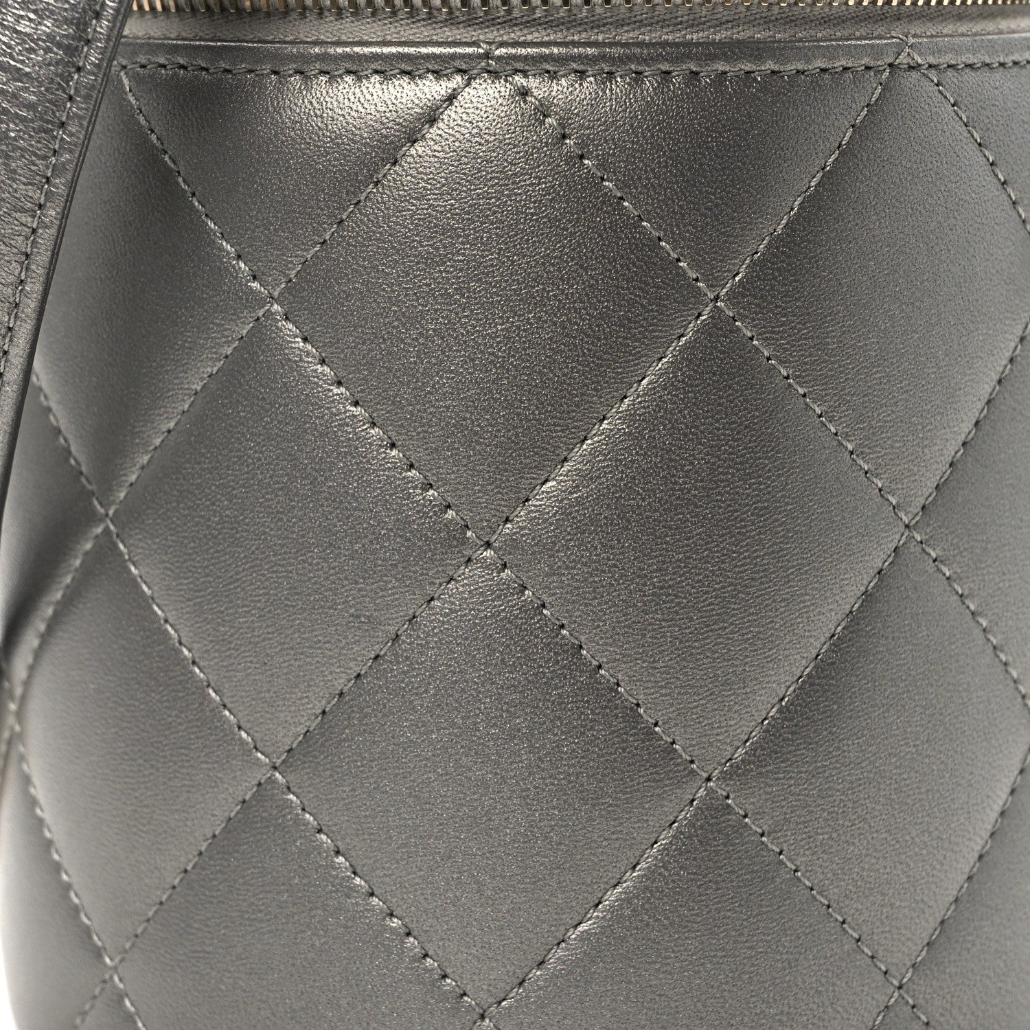 Chanel Metallic Lambskin Quilted Side Note Vanity Grey 8 of 10