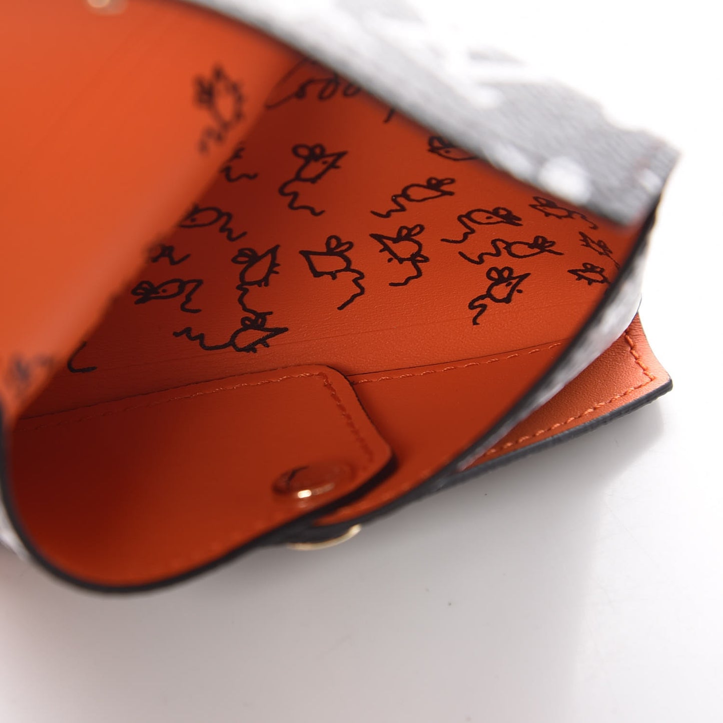 Catogram Kirigami Pochette Set Marron White Black