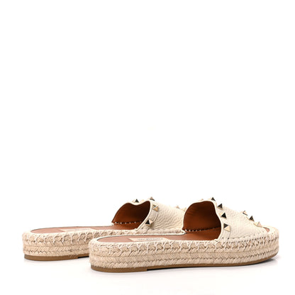 Valentino Garavani Grained Calfskin Rockstud Espadrille Flat Slide Sandals 35 Ivory 4 of 7
