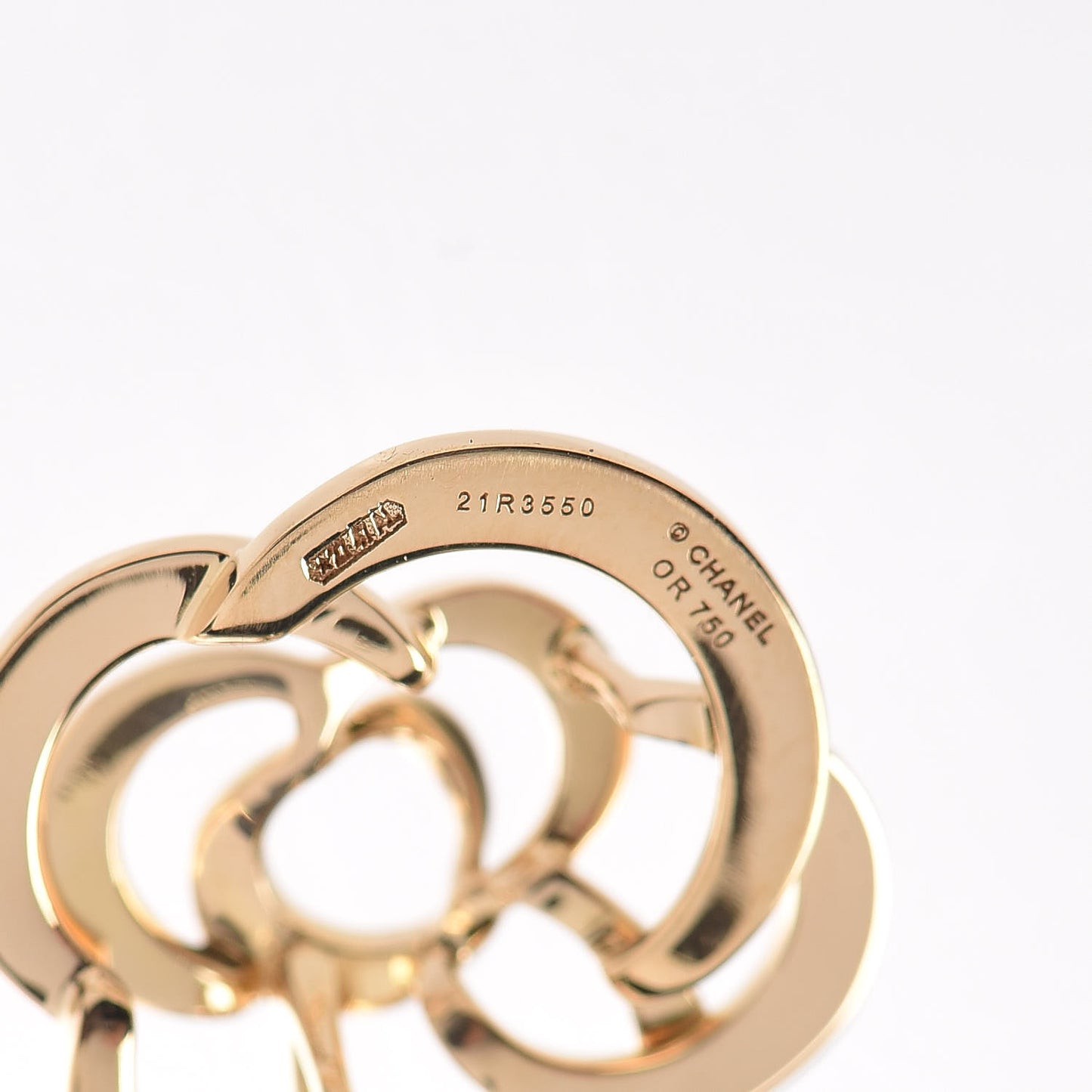 18K Yellow Gold Fil de Camelia Pendant Necklace