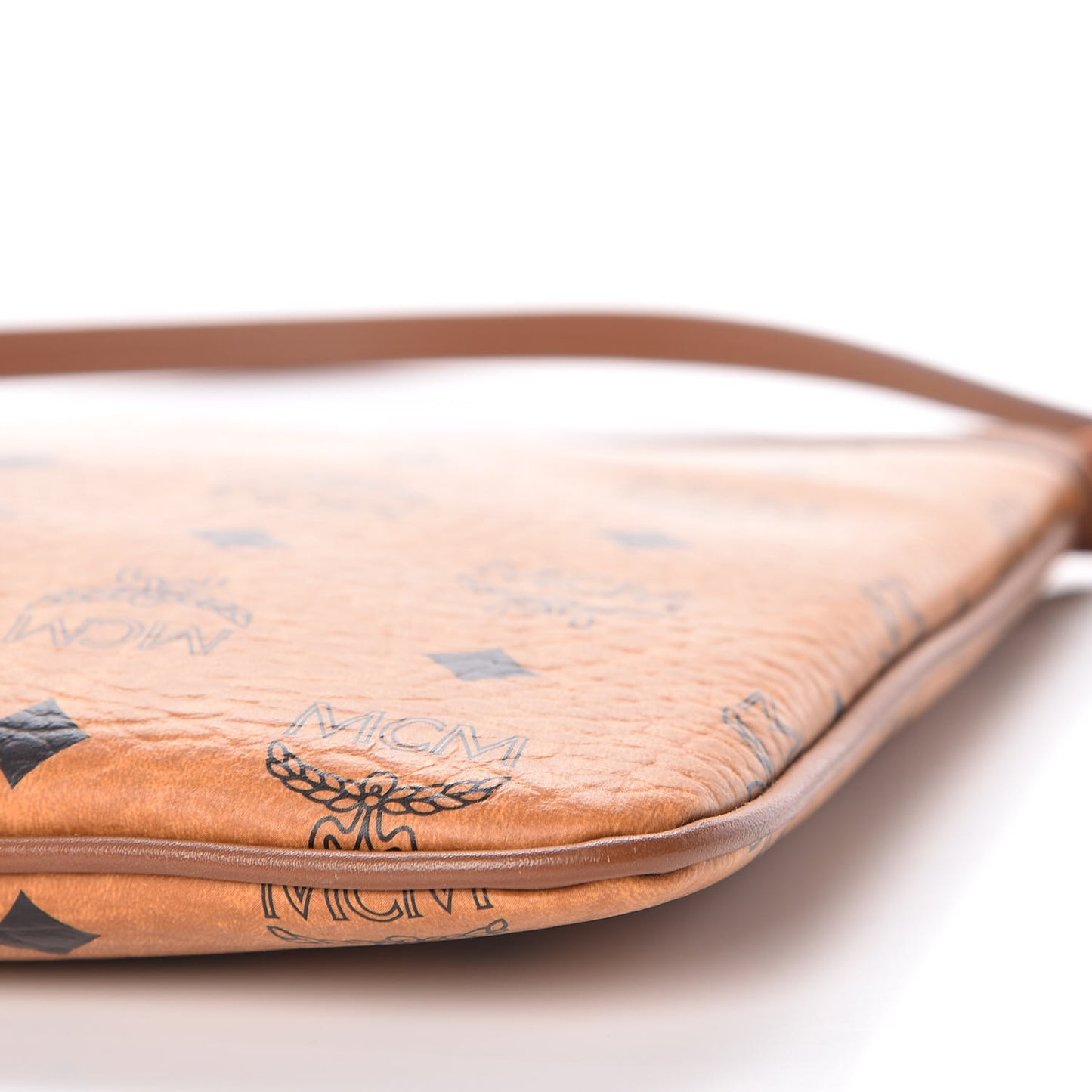 Visetos Medium Stark Wristlet Pouch Cognac