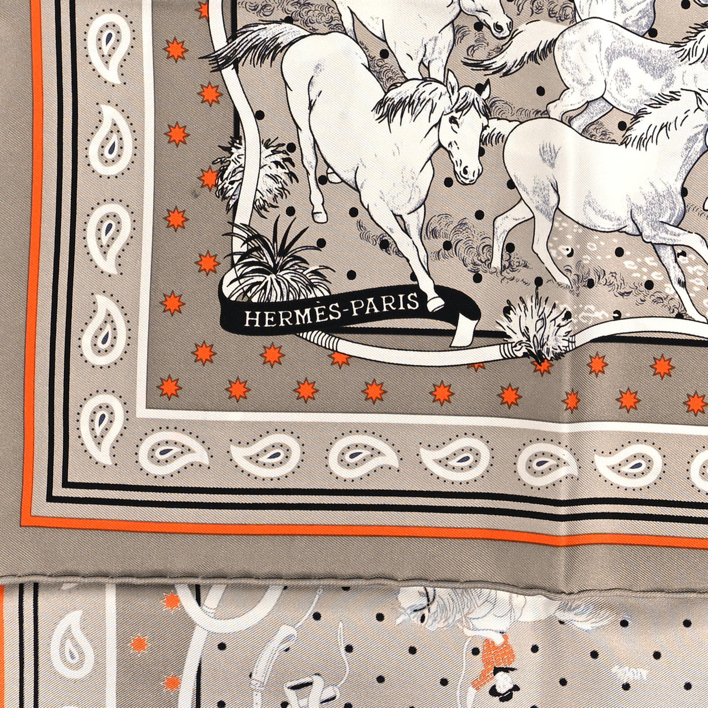Silk Les Mustangs Bandana 55 Gris Cendre Orange