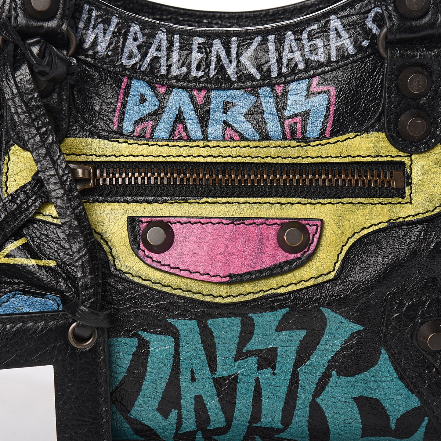 Agneau Arena Graffiti All Over Classic Hardware Mini City Black Multicolor