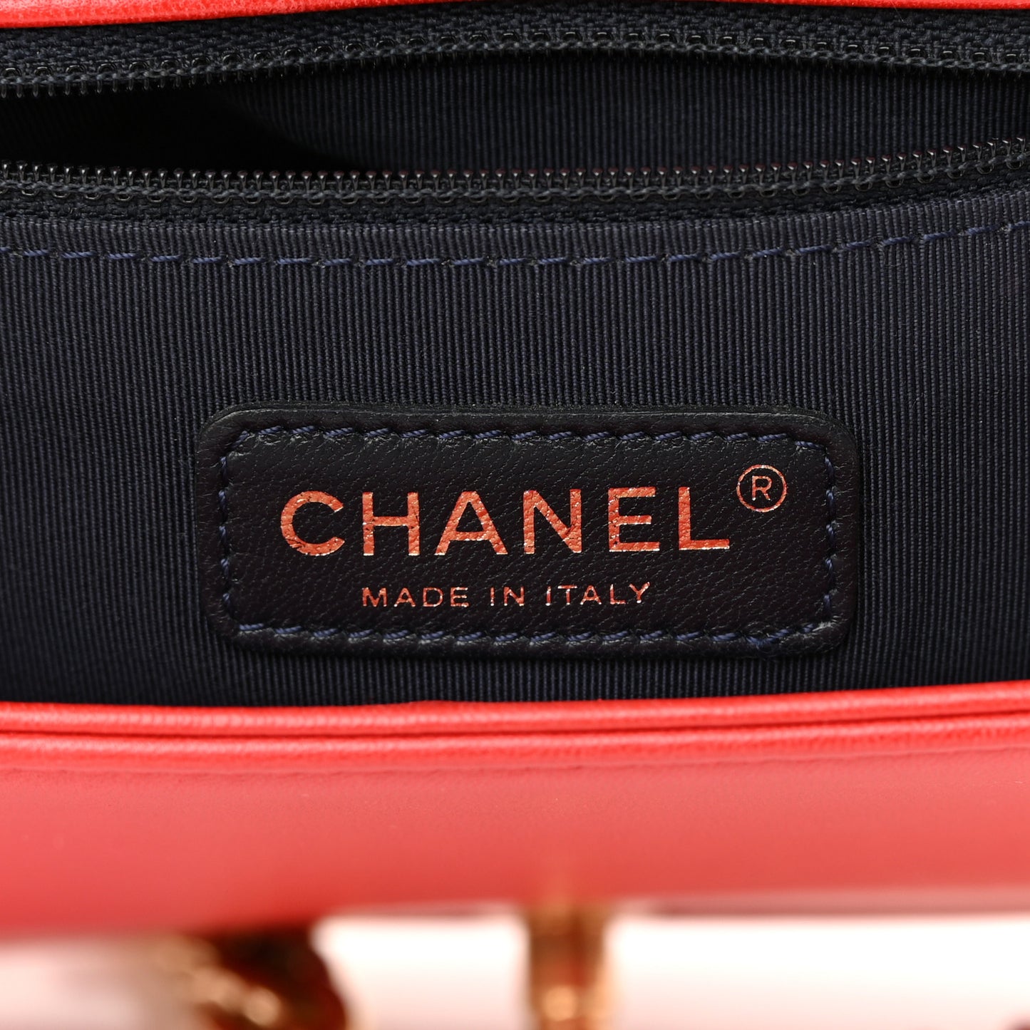 Lambskin Embossed New Medium Boy Cube Flap Red
