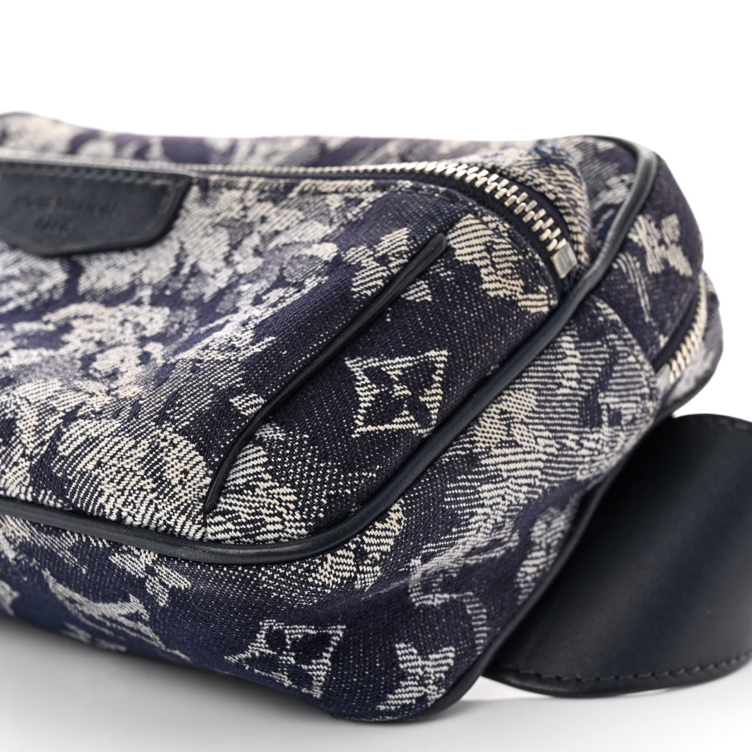 Louis Vuitton Monogram Tapestry Canvas Monogram Outdoor Bumbag 10 of 17