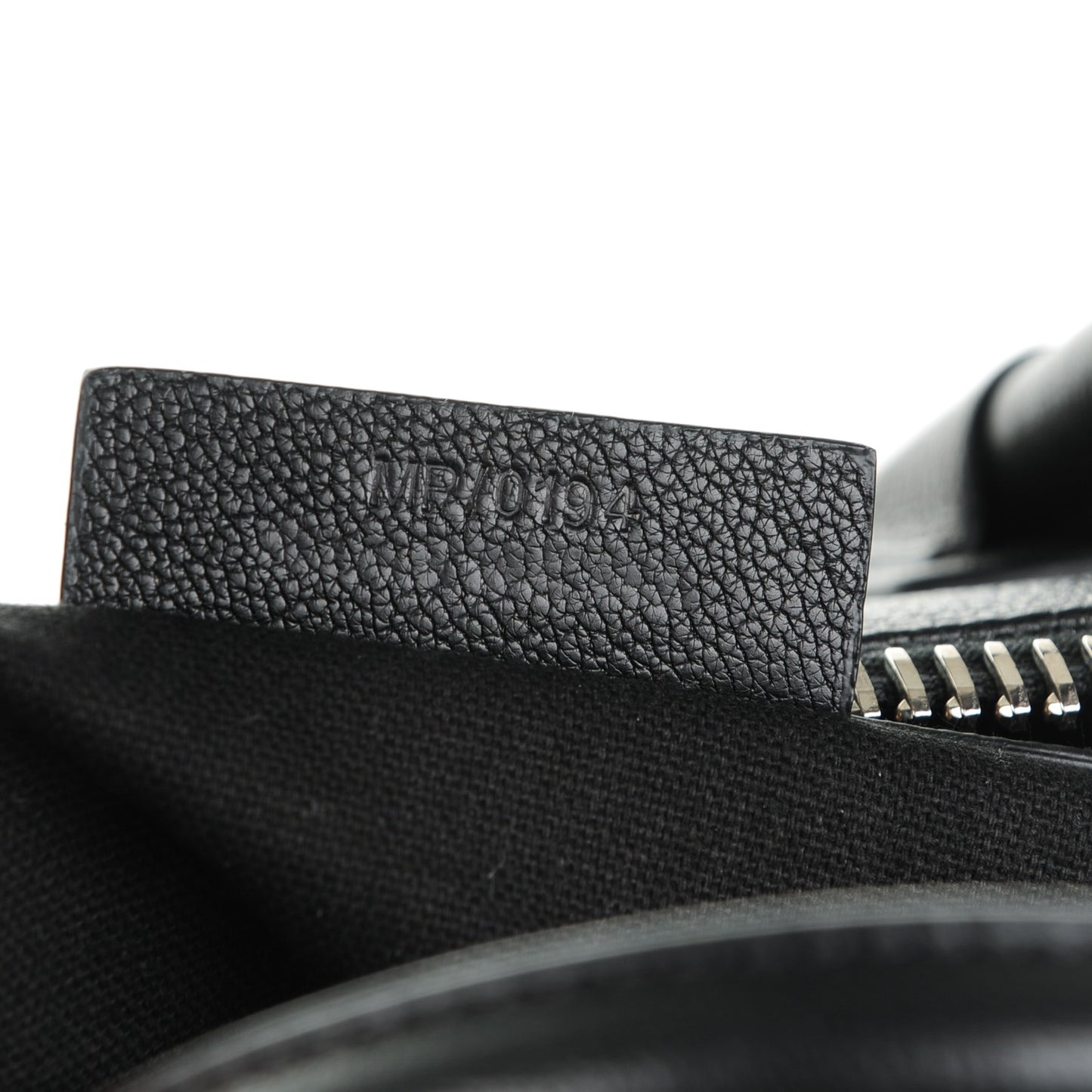 Sugar Goatskin Medium Antigona Black