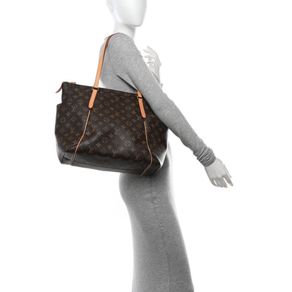 Louis Vuitton Monogram Totally MM 2 of 10