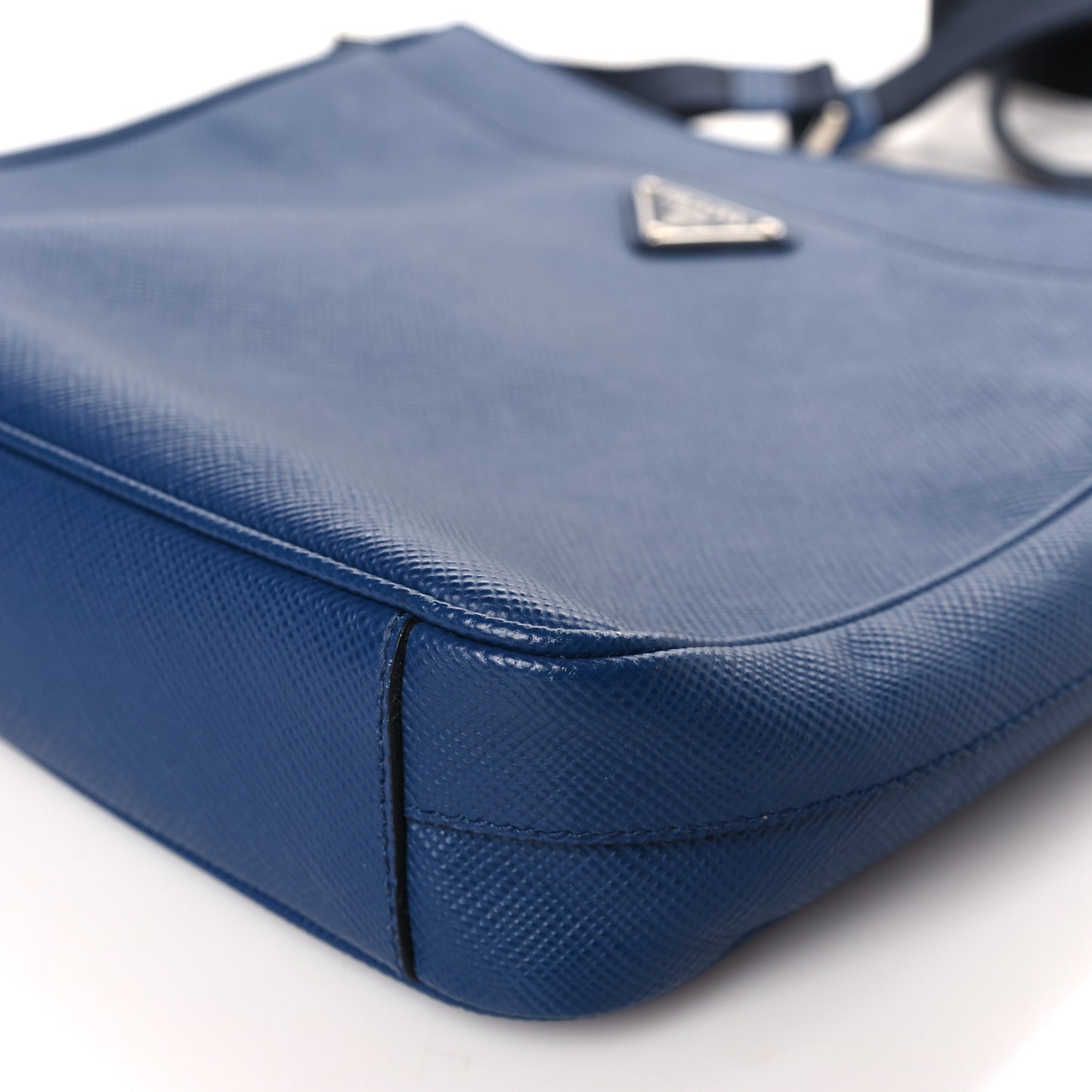 Saffiano Cuir Flat Messenger Bag Bluette