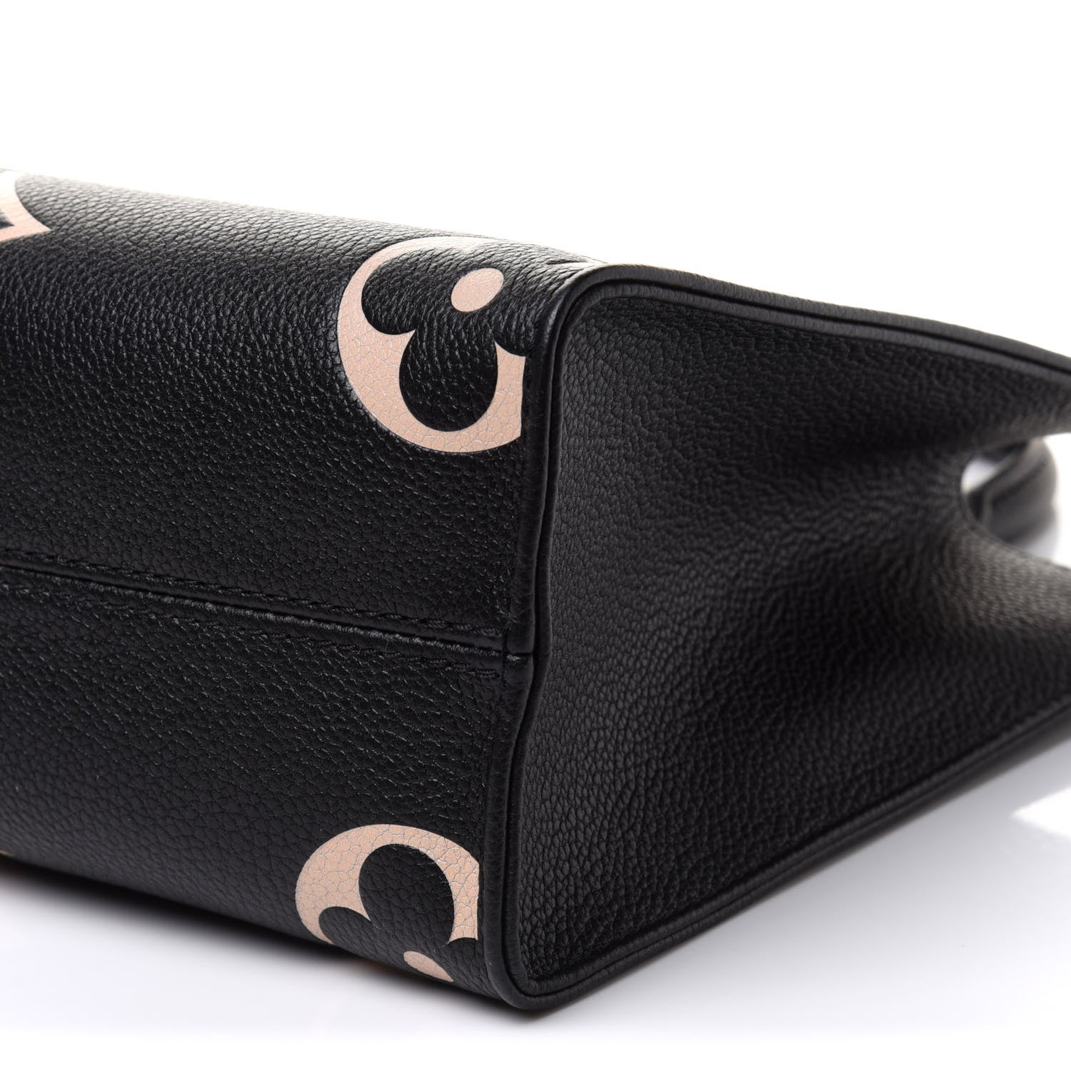 Louis Vuitton Empreinte Monogram Giant Onthego PM Black Beige 8 of 9