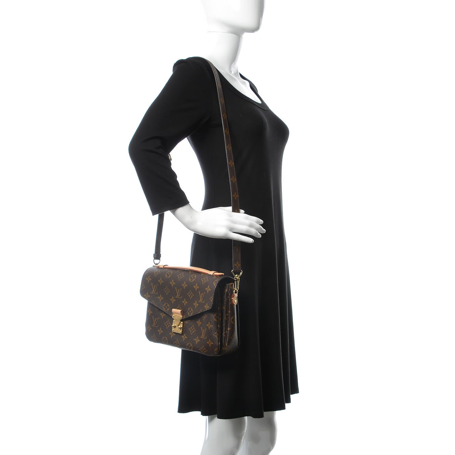 Louis Vuitton Monogram Pochette Metis 2 of 11