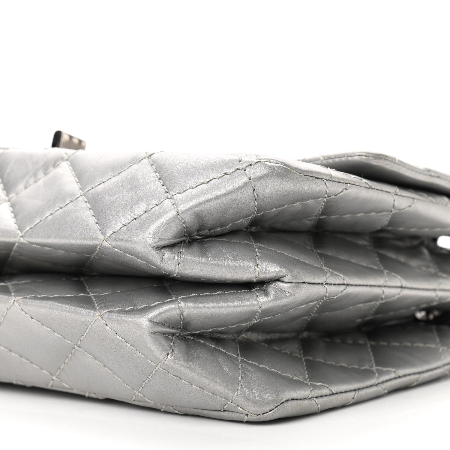 Chanel Metallic Aged Calfskin 2.55 Reissue 225 Flap Silver 13 of 13