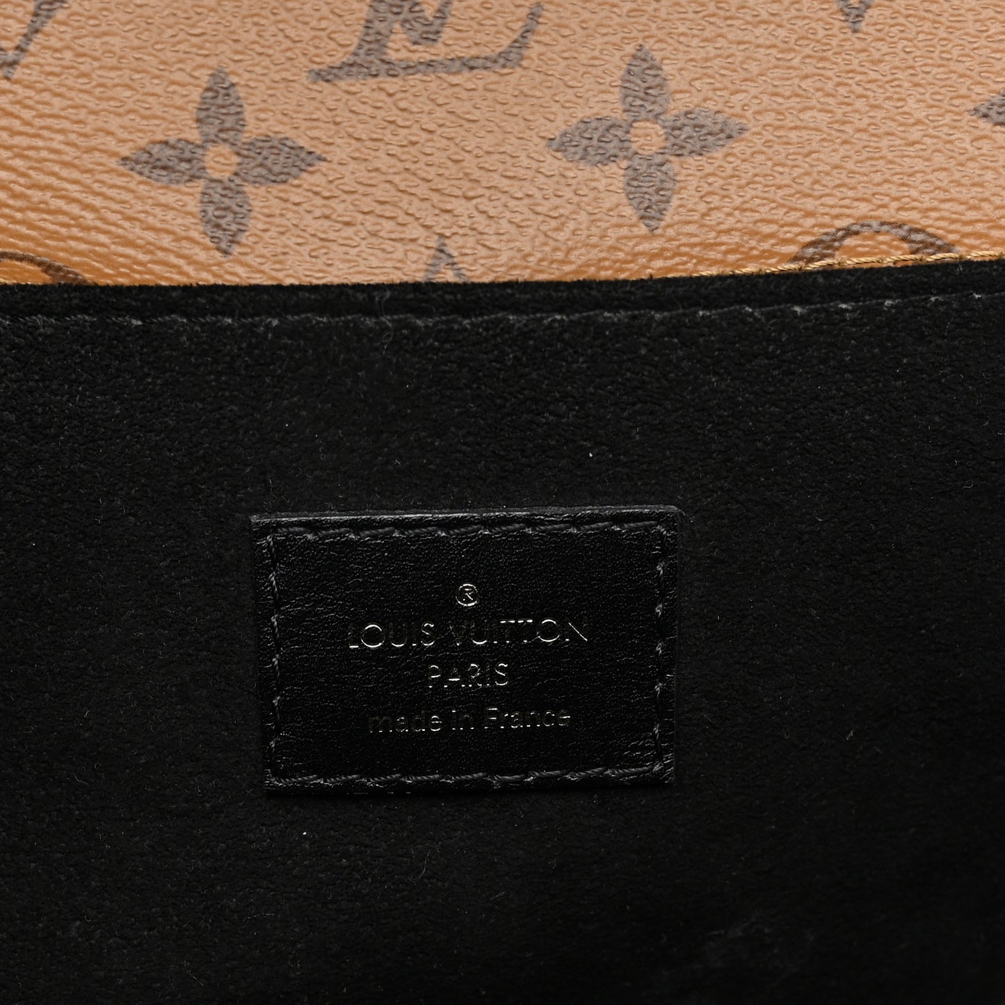 Reverse Monogram Pochette Metis