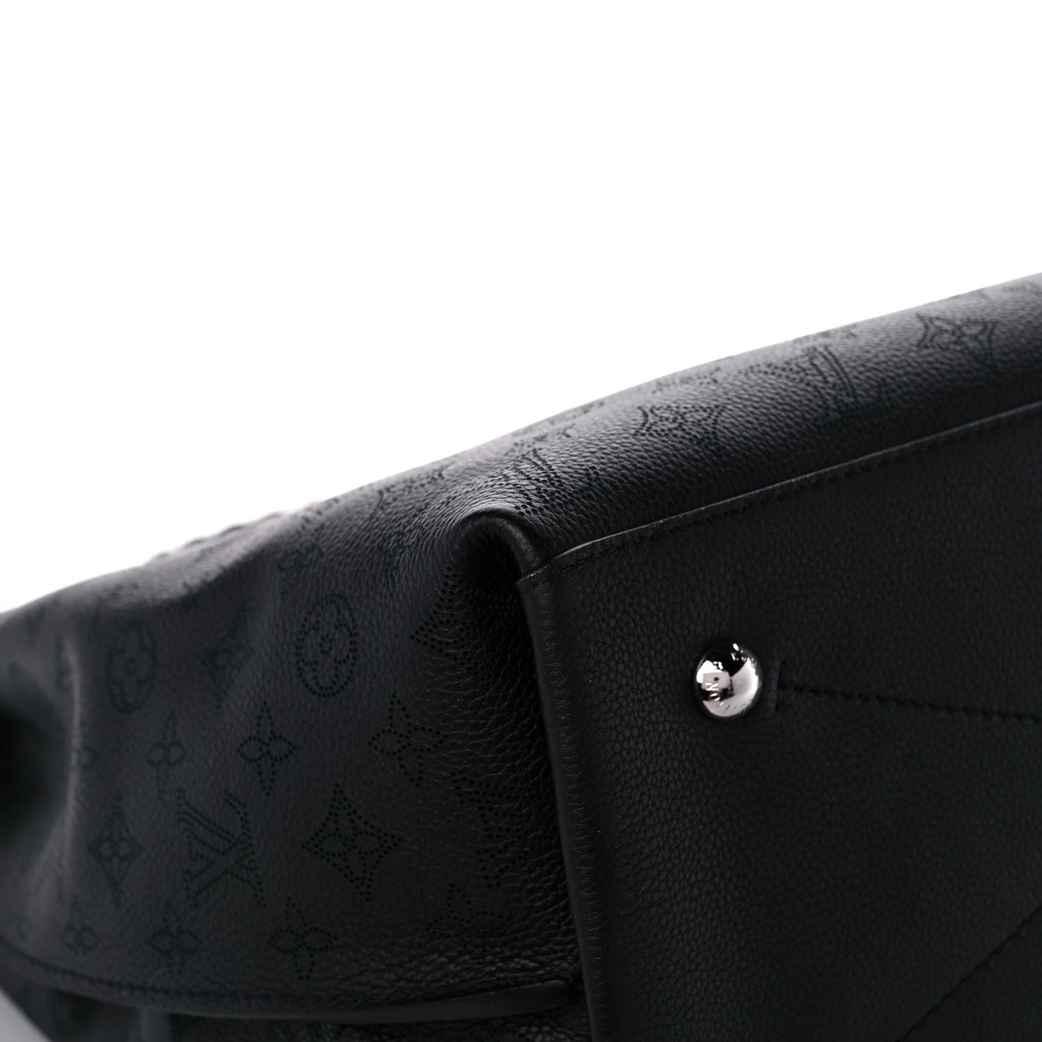 Louis Vuitton Mahina Carmel Hobo Black 11 of 12