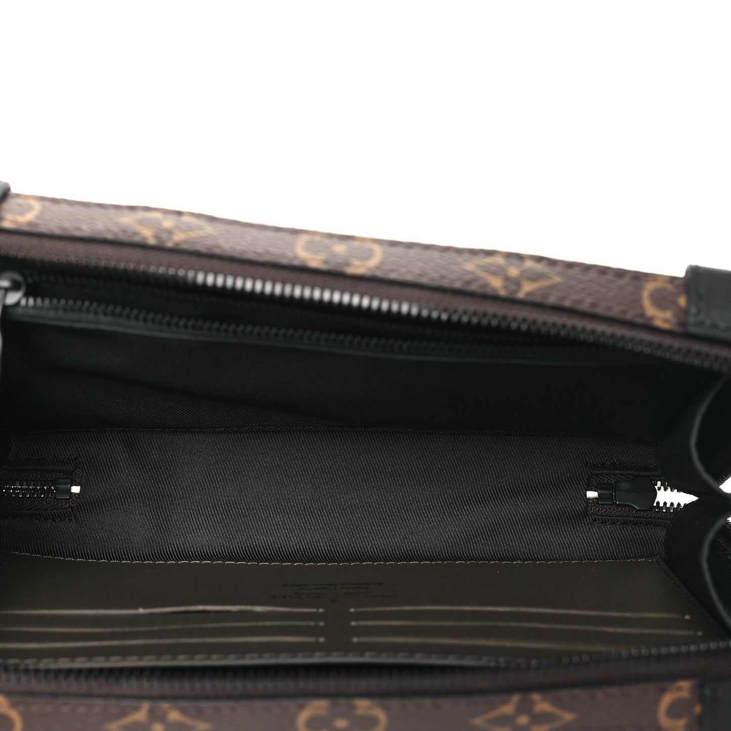 Taiga Monogram Soft Trunk Wallet Khaki Green