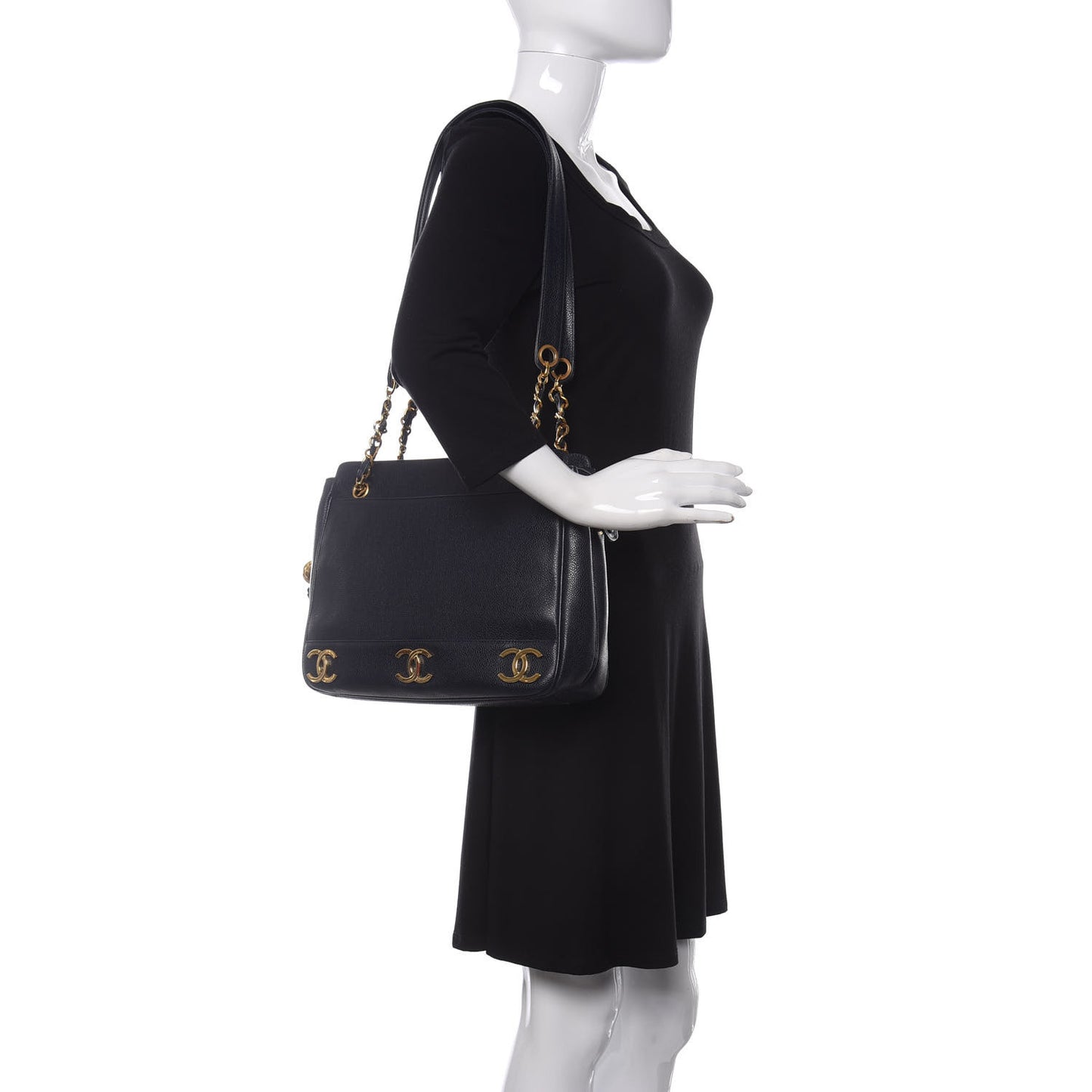 Caviar CC Shoulder Bag Navy Blue