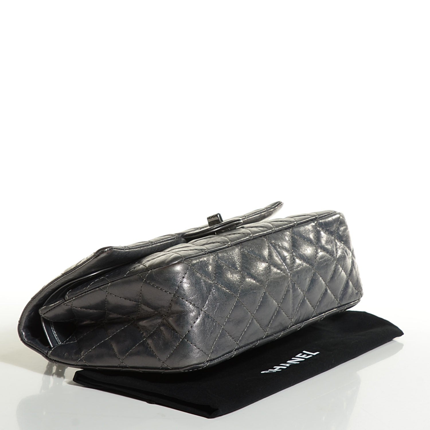 Chanel Metallic Aged Calfskin 2.55 Reissue 226 Flap Dark Silver 13 of 18