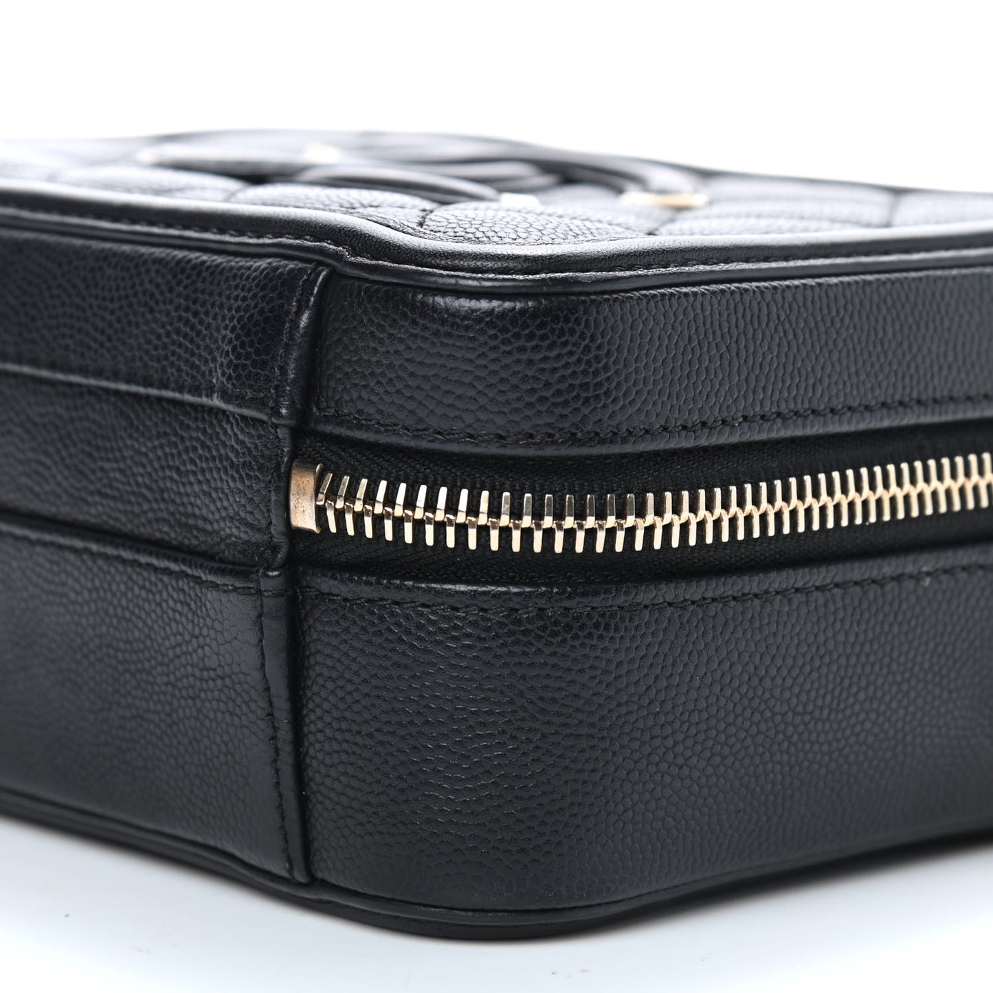 Caviar Quilted Small CC Filigree Vanity Case Black
