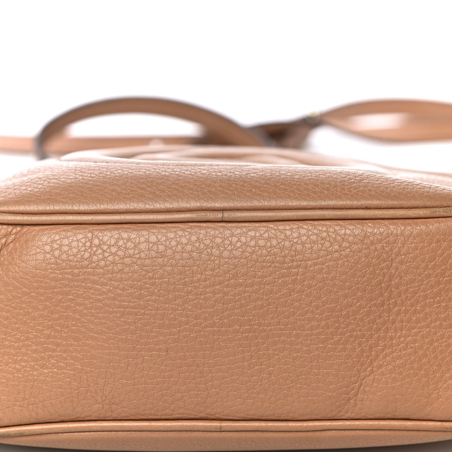 Pebbled Calfskin Small Soho Disco Bag Camelia