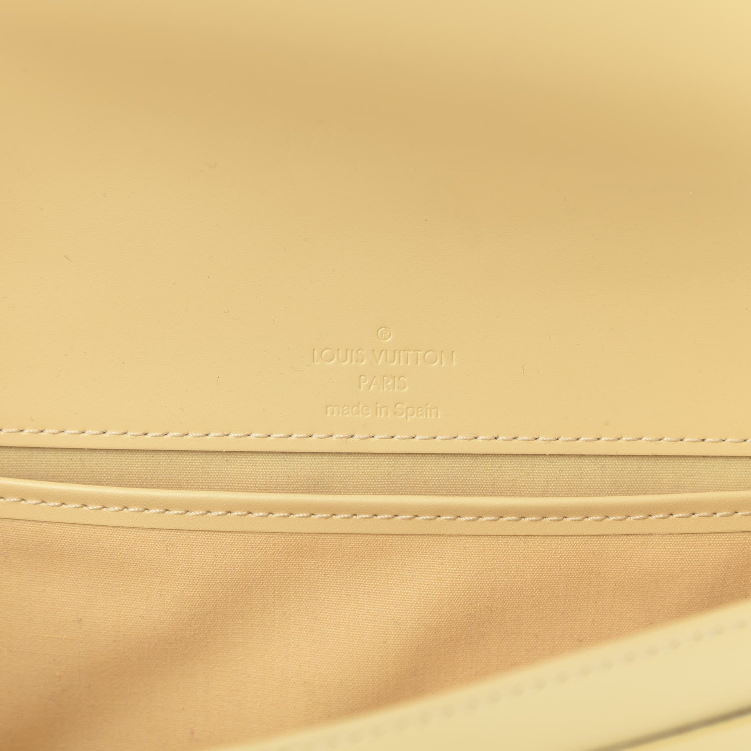 Louis Vuitton Epi Honfleur Vanilla 6 of 16