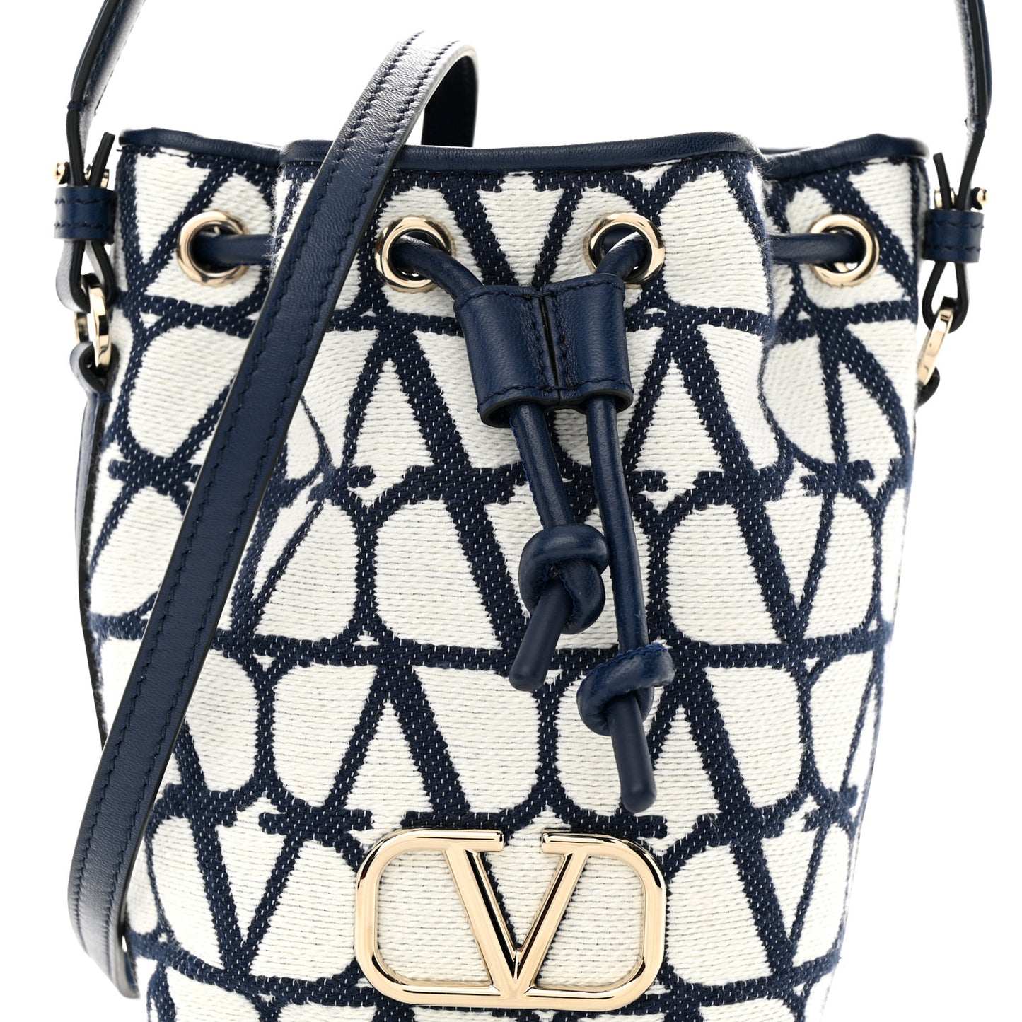 Toile Iconographe Nappa Mini Vlogo Signature Bucket Bag White Worker