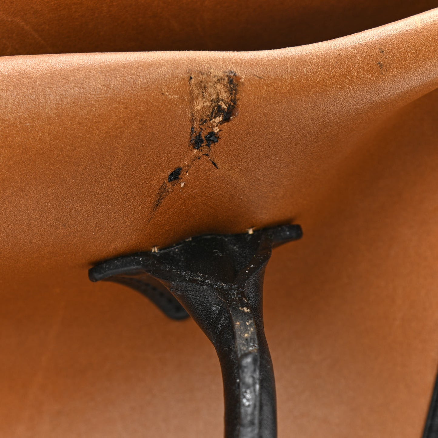 Monogram Cuir Orfevre Tote W PM Noisette