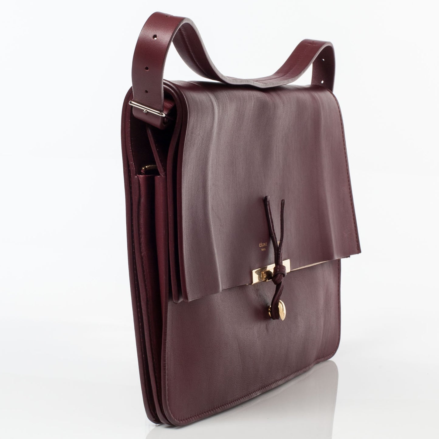 Calfskin Medium Clasp Shoulder Bag Wine