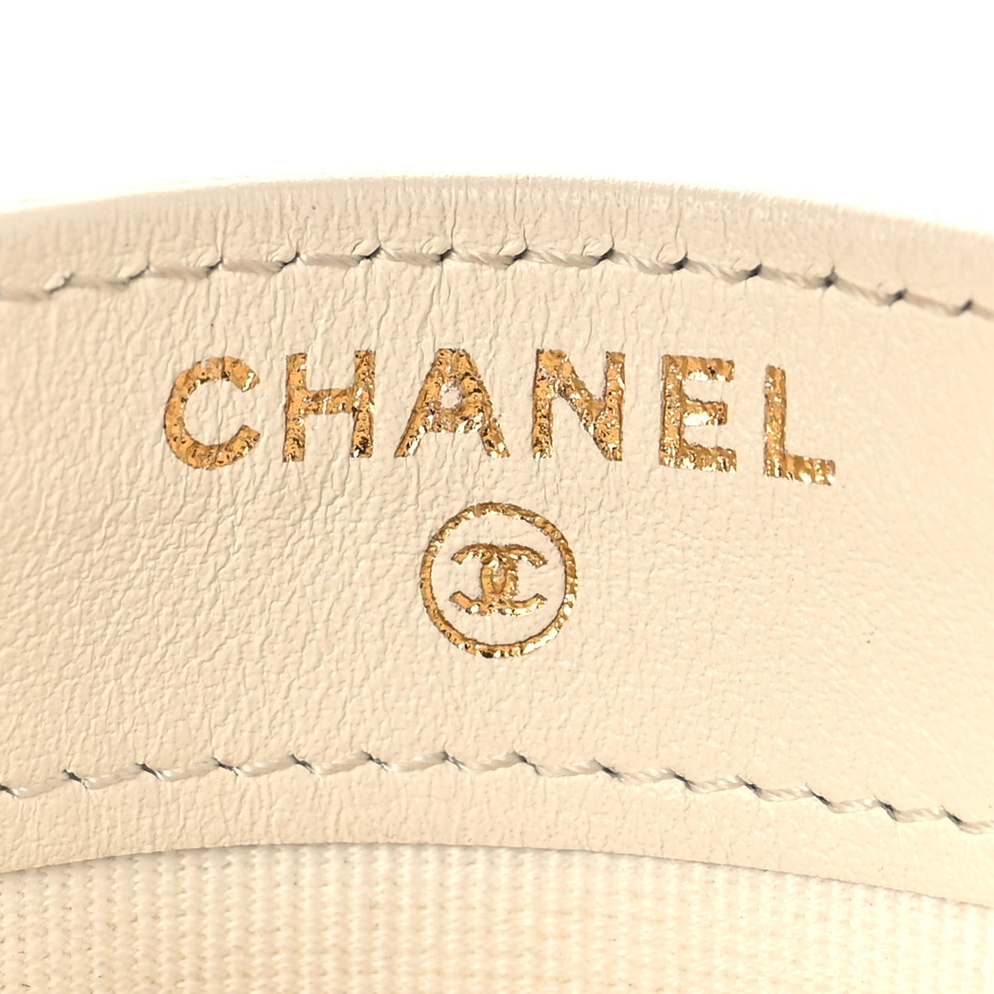 Caviar Quilted CC Logo Card Holder White