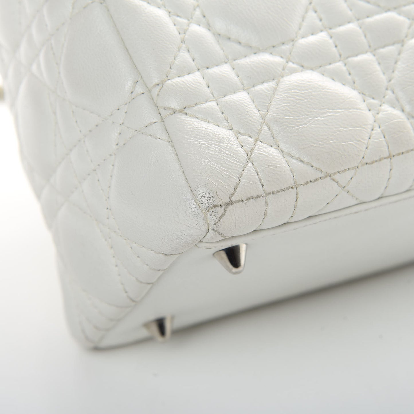 Lambskin Cannage Medium Lady Dior White
