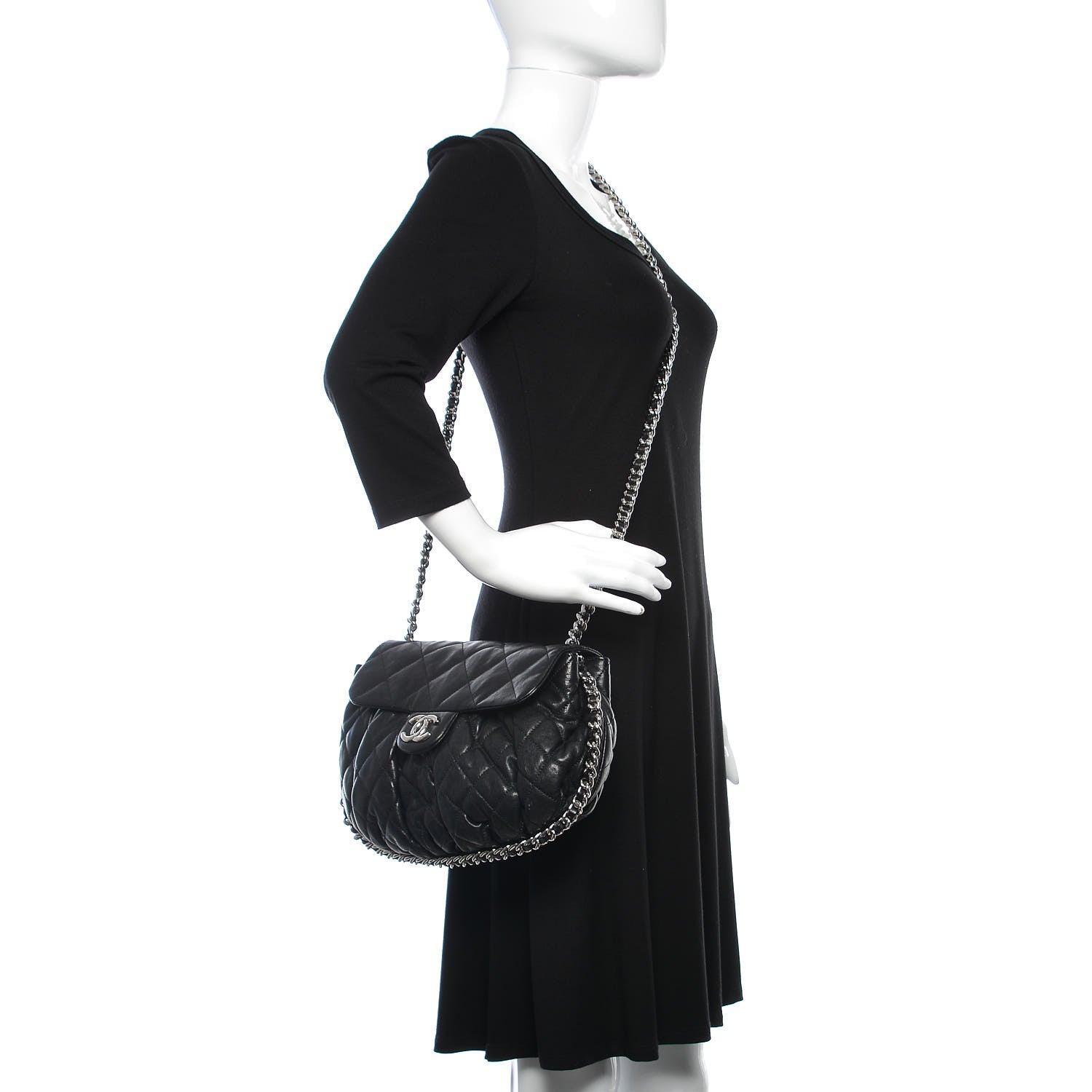 Chanel Washed Lambskin Quilted Medium Chain Around Messenger Black 2 of 12